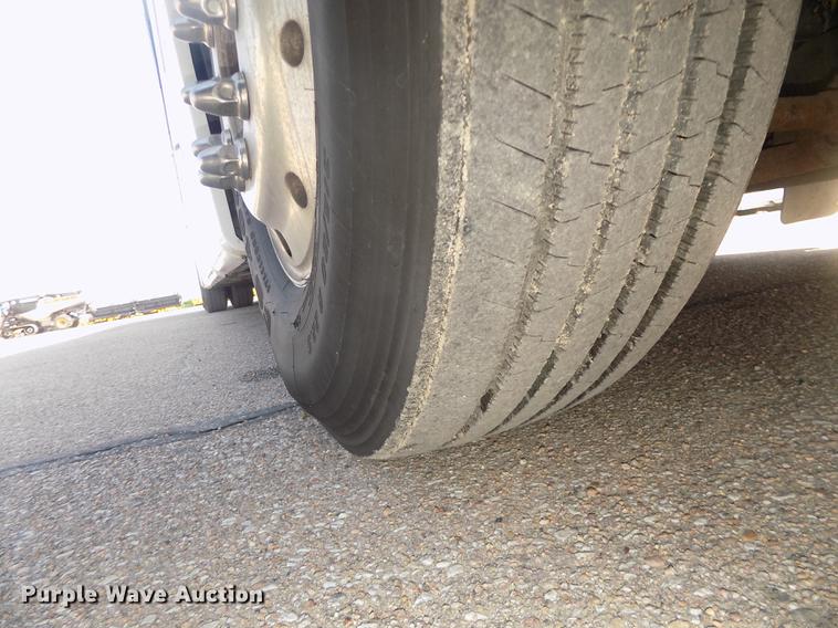 image for item DD2780 2004 Blue Bird Express 4500 coach bus