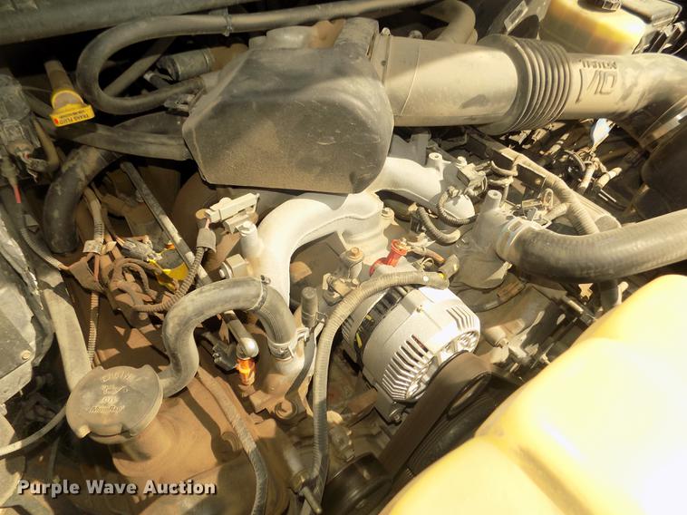 image for item DD2789 2000 Ford F350 Super Duty Lariat Crew Cab pickup truck