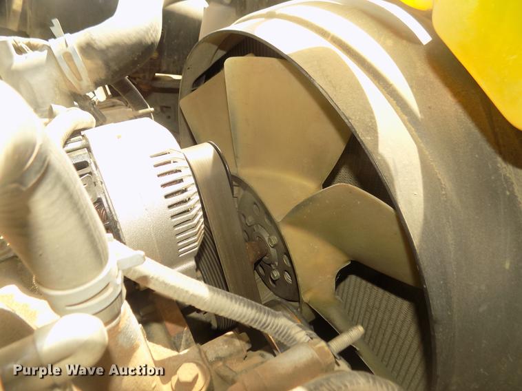 image for item DD2789 2000 Ford F350 Super Duty Lariat Crew Cab pickup truck