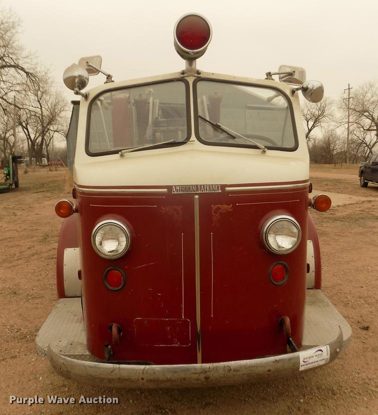 image for item DD2816 1958 American Lafrance ladder fire truck