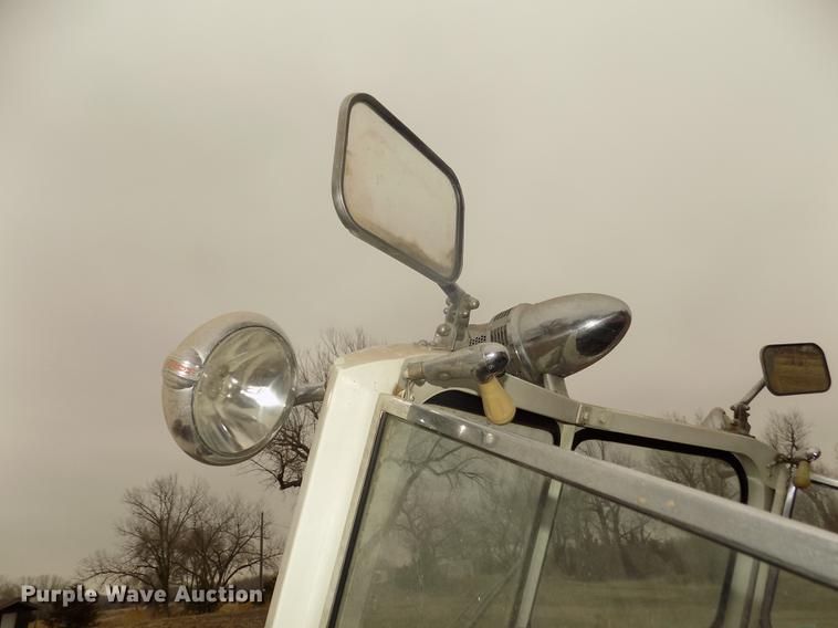 image for item DD2816 1958 American Lafrance ladder fire truck
