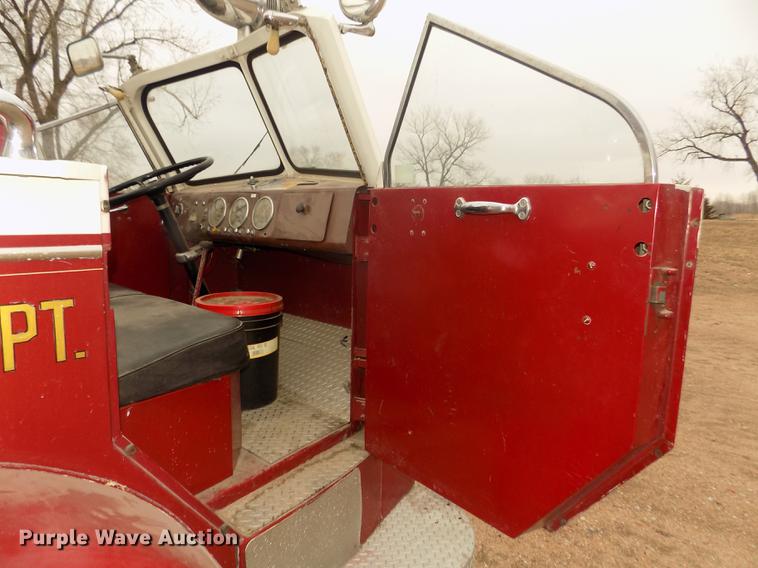 image for item DD2816 1958 American Lafrance ladder fire truck