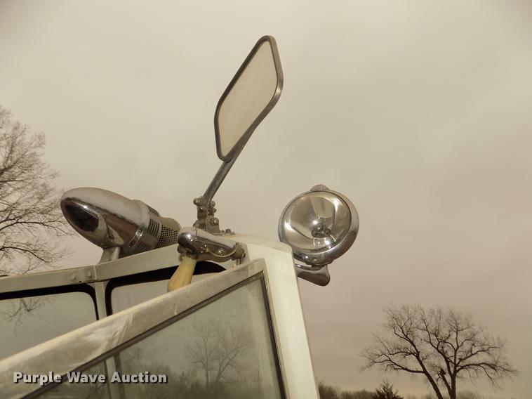 image for item DD2816 1958 American Lafrance ladder fire truck