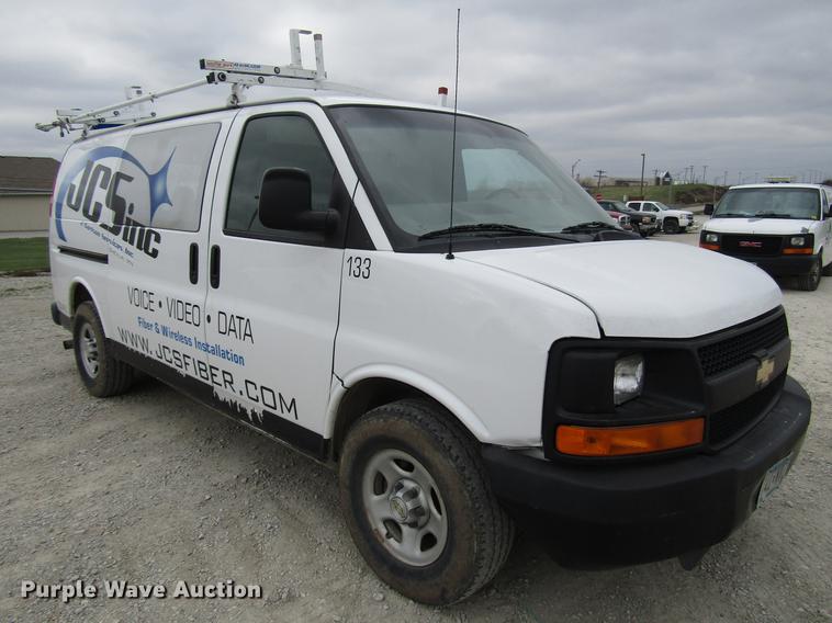 image for item DD7436 2007 Chevrolet Express 1500 van