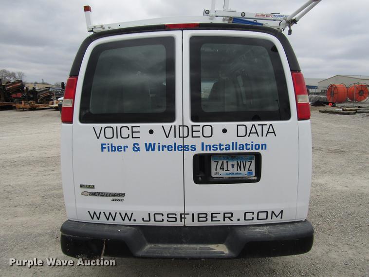 image for item DD7436 2007 Chevrolet Express 1500 van