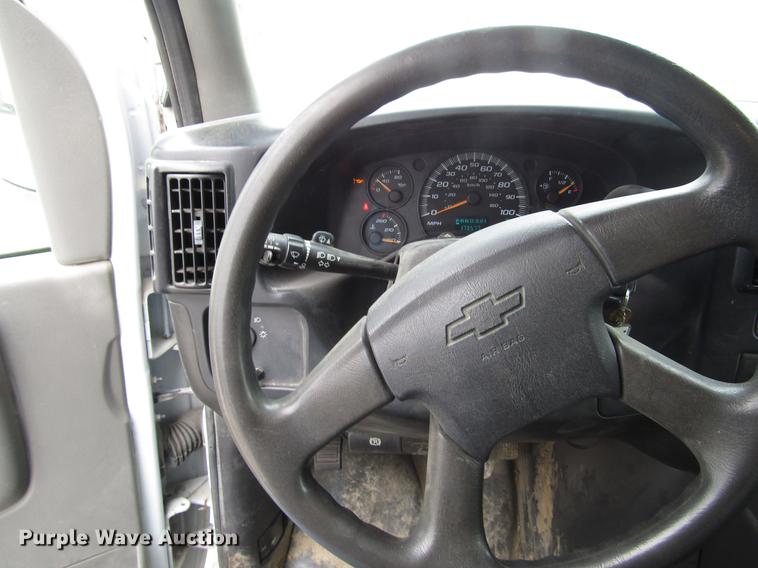 image for item DD7436 2007 Chevrolet Express 1500 van