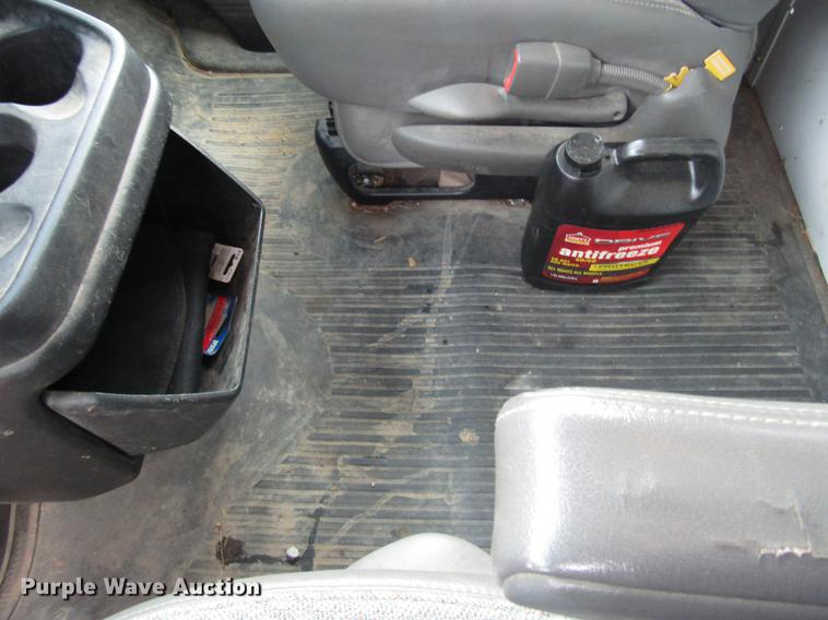 image for item DD7436 2007 Chevrolet Express 1500 van