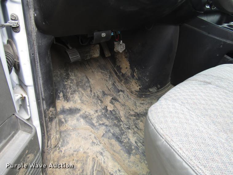 image for item DD7436 2007 Chevrolet Express 1500 van