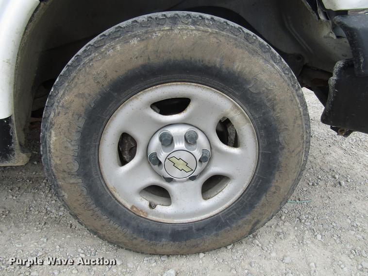 image for item DD7436 2007 Chevrolet Express 1500 van