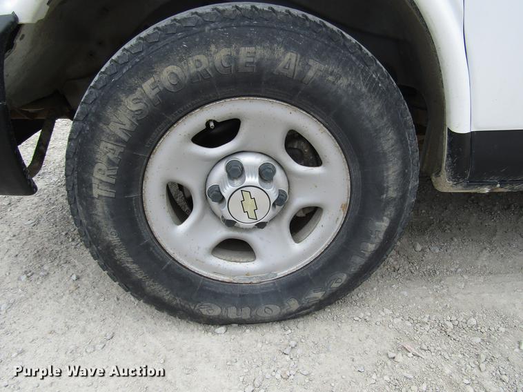 image for item DD7436 2007 Chevrolet Express 1500 van