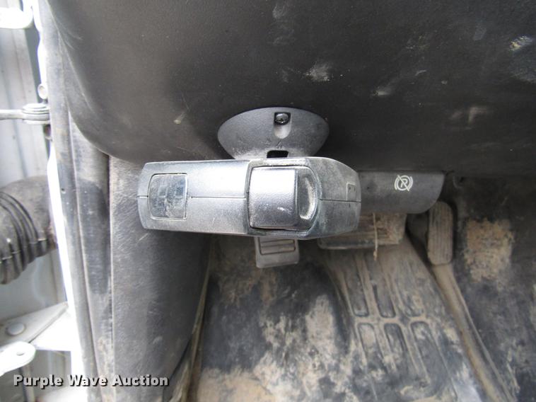 image for item DD7437 2006 GMC Savana G1500 van