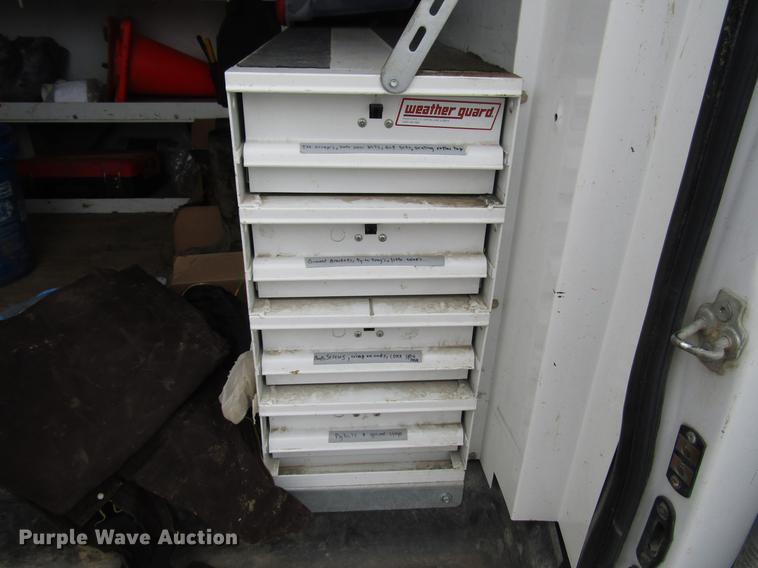 image for item DD7437 2006 GMC Savana G1500 van