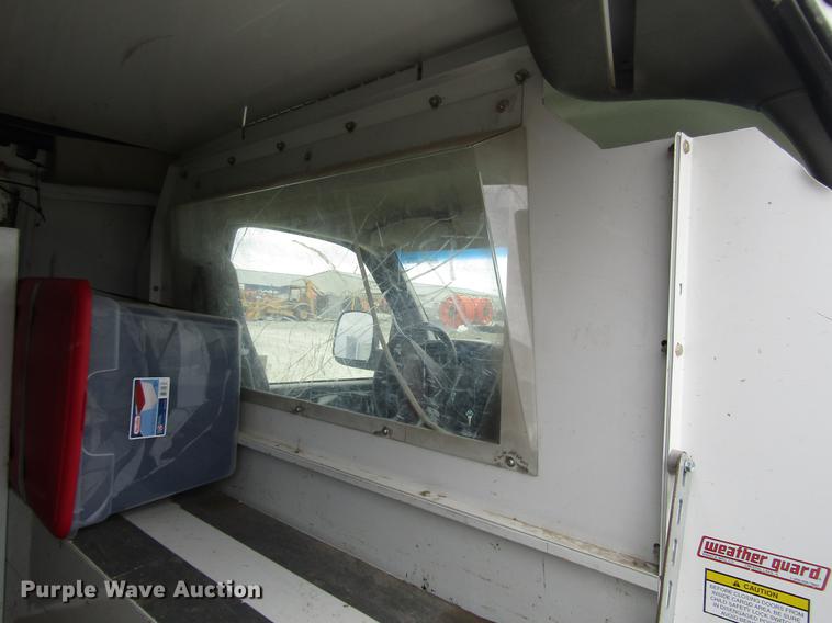 image for item DD7437 2006 GMC Savana G1500 van