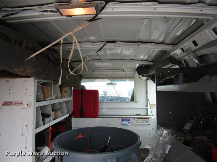 image for item DD7437 2006 GMC Savana G1500 van