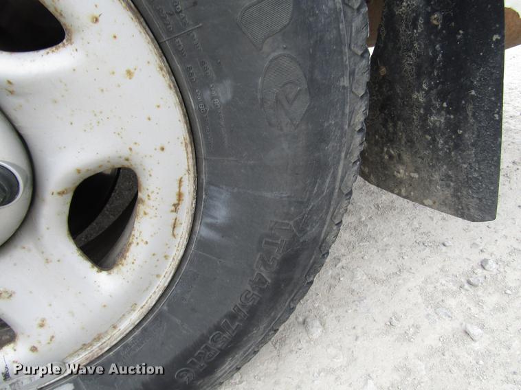 image for item DD7437 2006 GMC Savana G1500 van