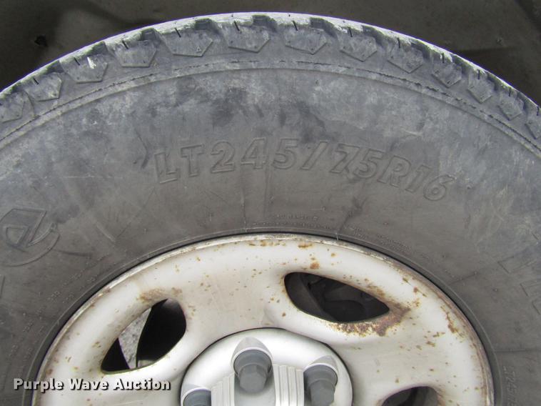 image for item DD7437 2006 GMC Savana G1500 van