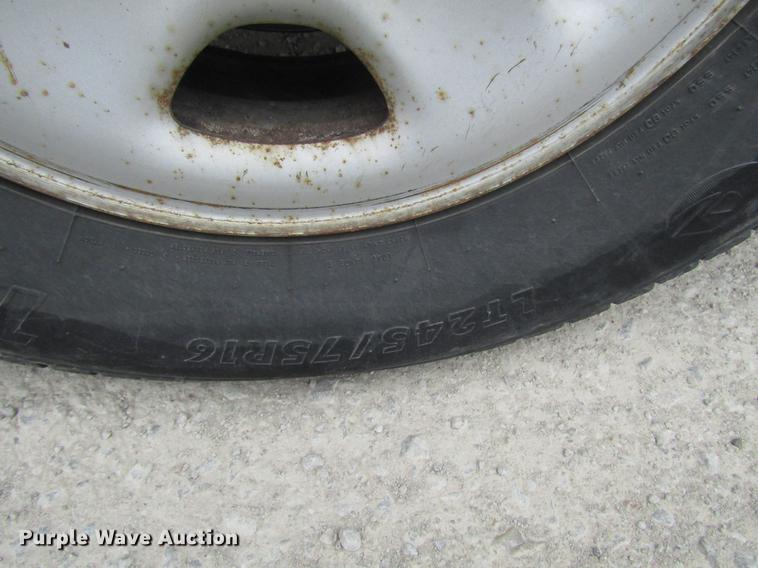 image for item DD7437 2006 GMC Savana G1500 van