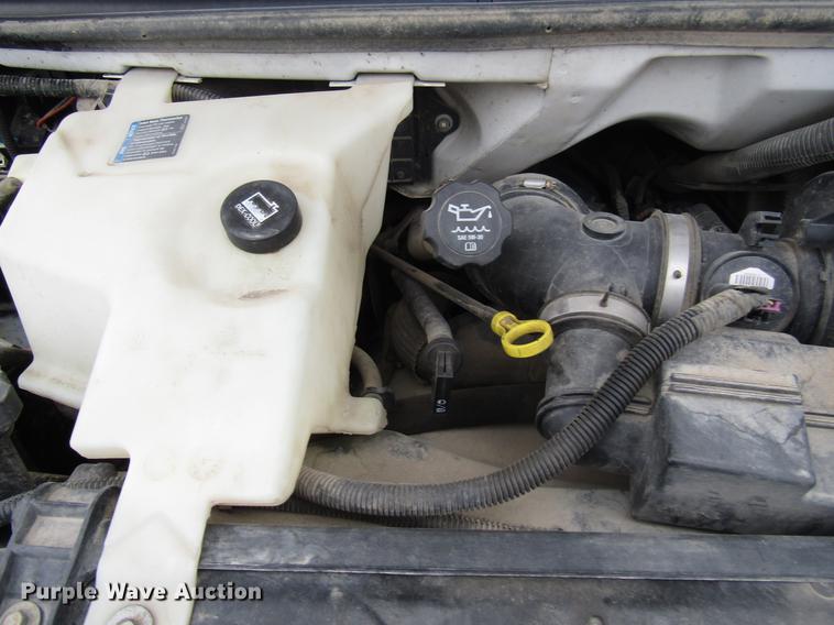 image for item DD7437 2006 GMC Savana G1500 van