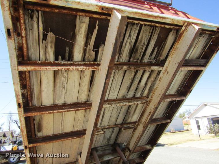 image for item DE6725 1964 Chevrolet C60 grain truck