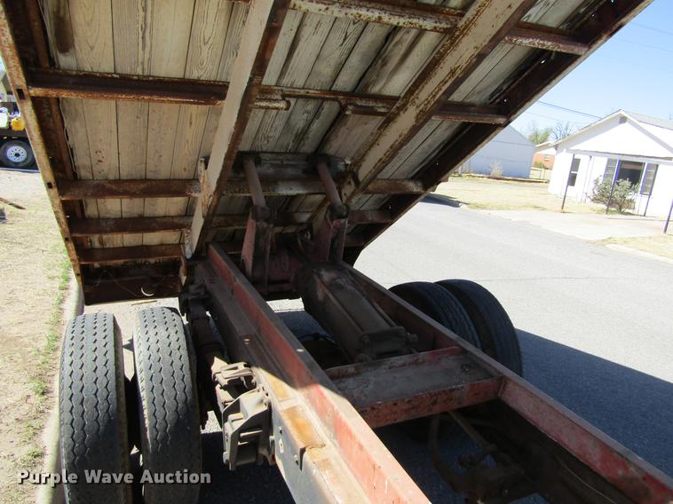 image for item DE6725 1964 Chevrolet C60 grain truck