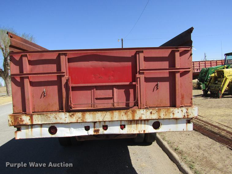 image for item DE6725 1964 Chevrolet C60 grain truck