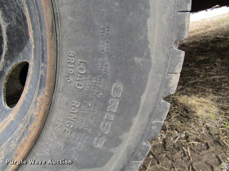 image for item DF3767 2003 Workhorse box truck