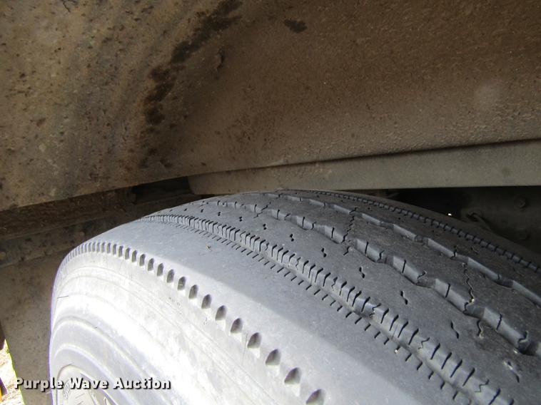 image for item DF3768 2000 International 3000 school bus