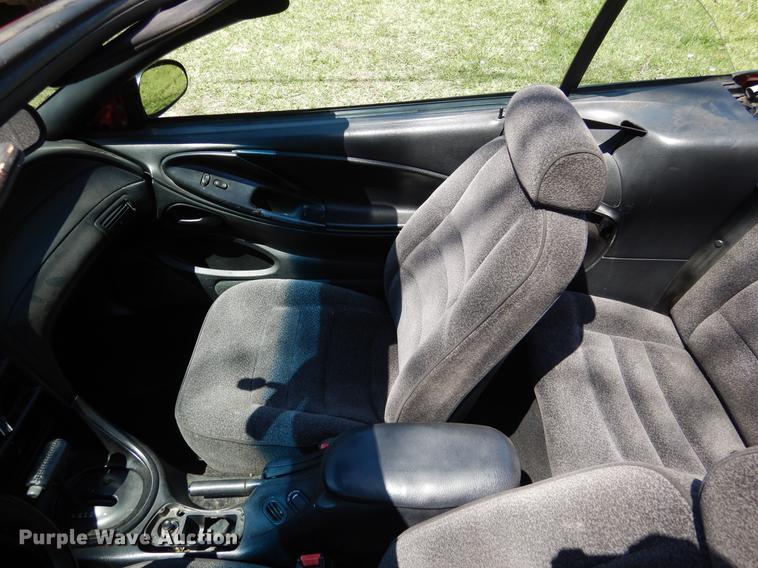 image for item DK9890 1995 Ford Mustang convertible