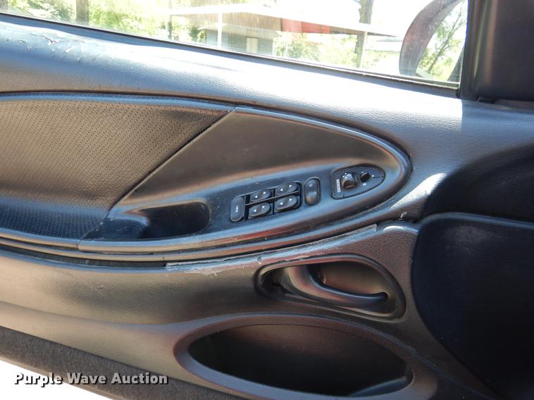 image for item DK9890 1995 Ford Mustang convertible