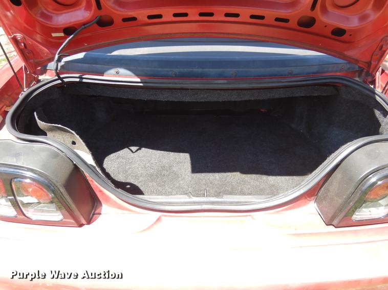 image for item DK9890 1995 Ford Mustang convertible