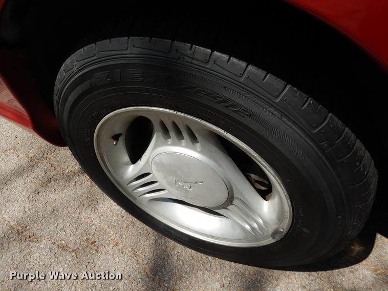 image for item DK9890 1995 Ford Mustang convertible