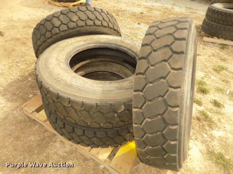 image for item DO9006 (4) Falken 11R22.5 tires