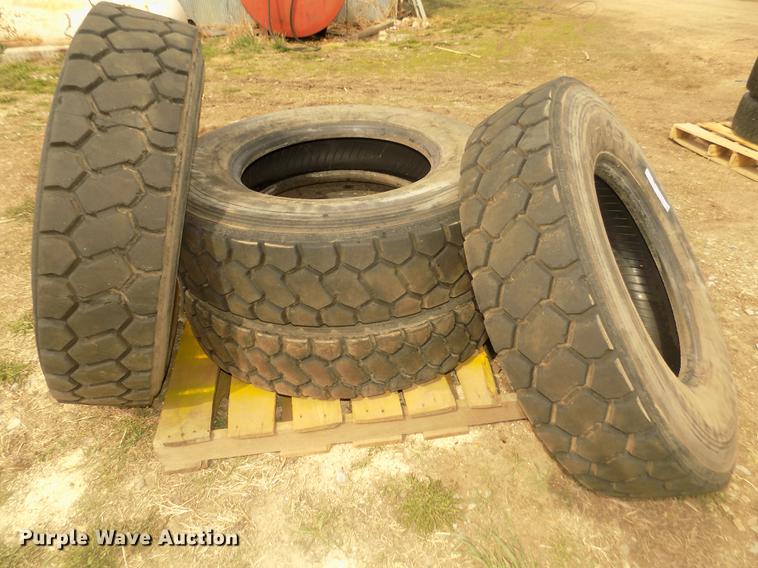 image for item DO9006 (4) Falken 11R22.5 tires