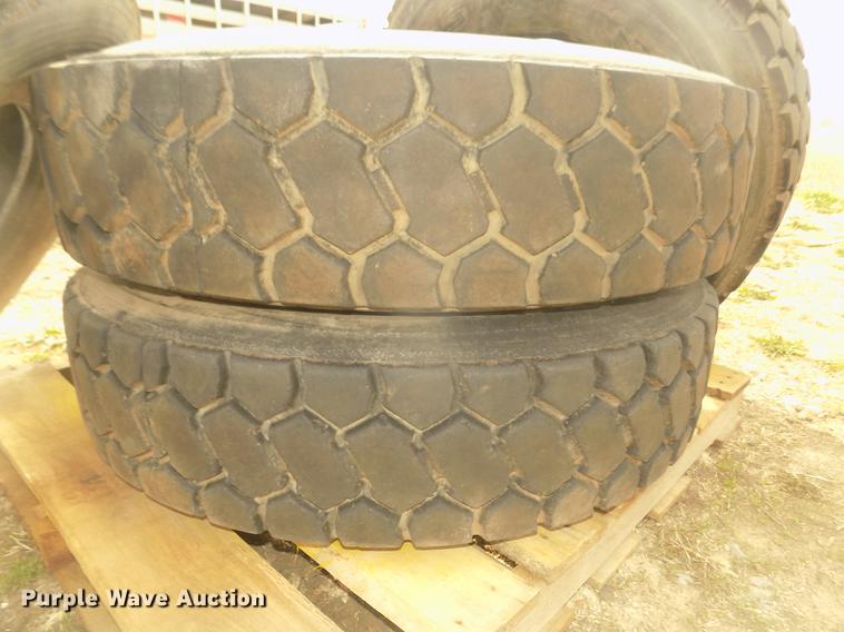 image for item DO9006 (4) Falken 11R22.5 tires