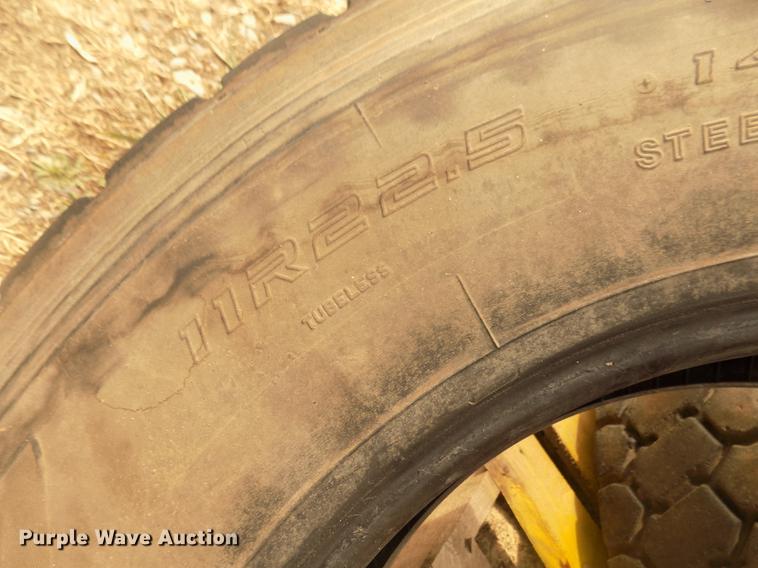 image for item DO9006 (4) Falken 11R22.5 tires
