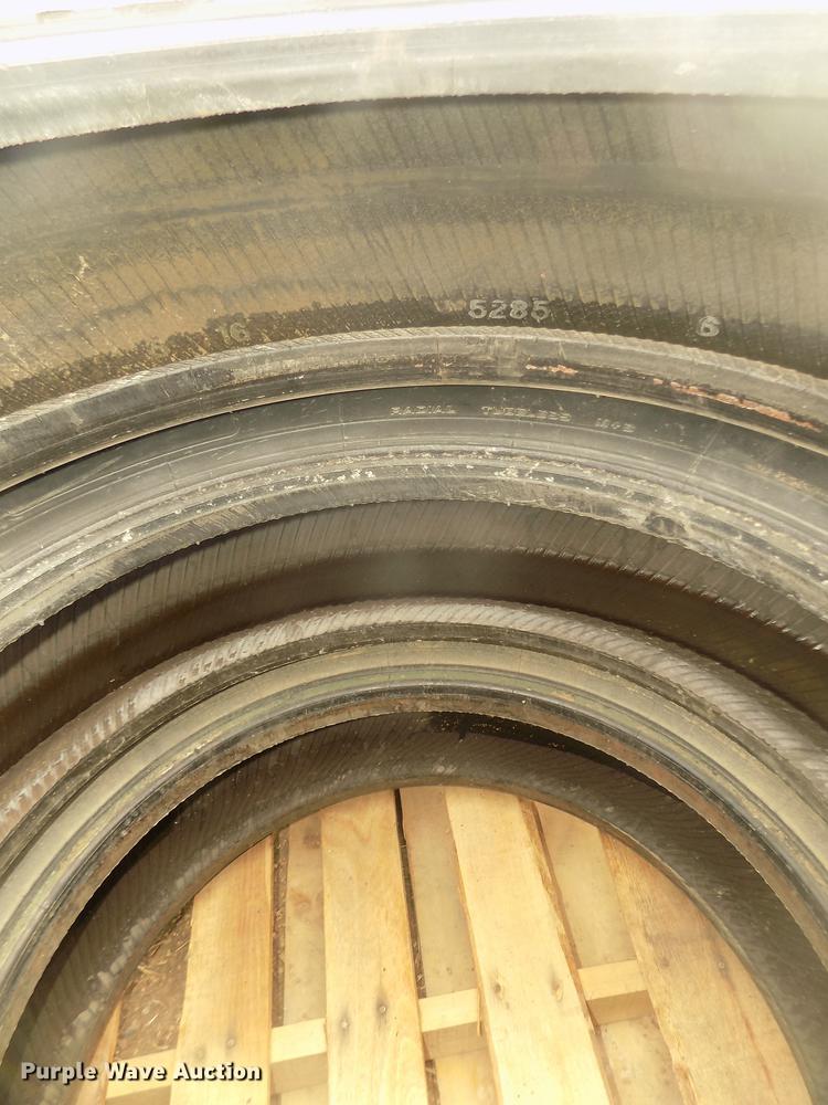 image for item DO9007 (6) Yokohama 285/75R24.5 tires