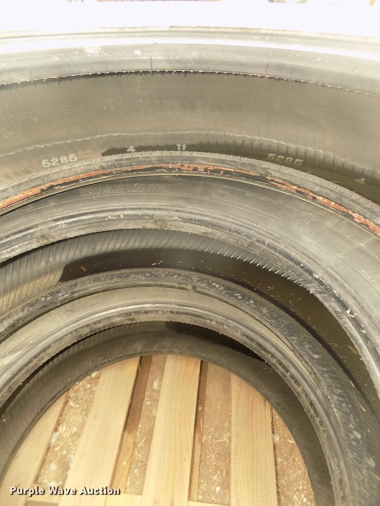 image for item DO9007 (6) Yokohama 285/75R24.5 tires