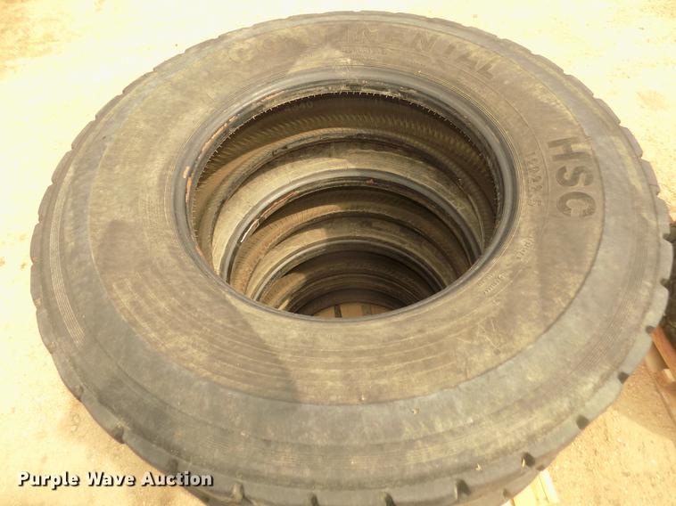 image for item DO9008 (12) 12R22.5 tires