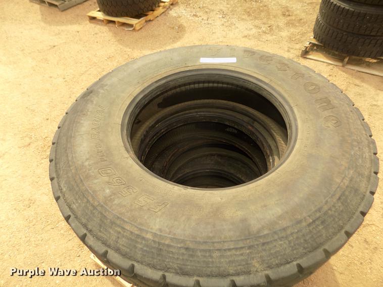 image for item DO9008 (12) 12R22.5 tires