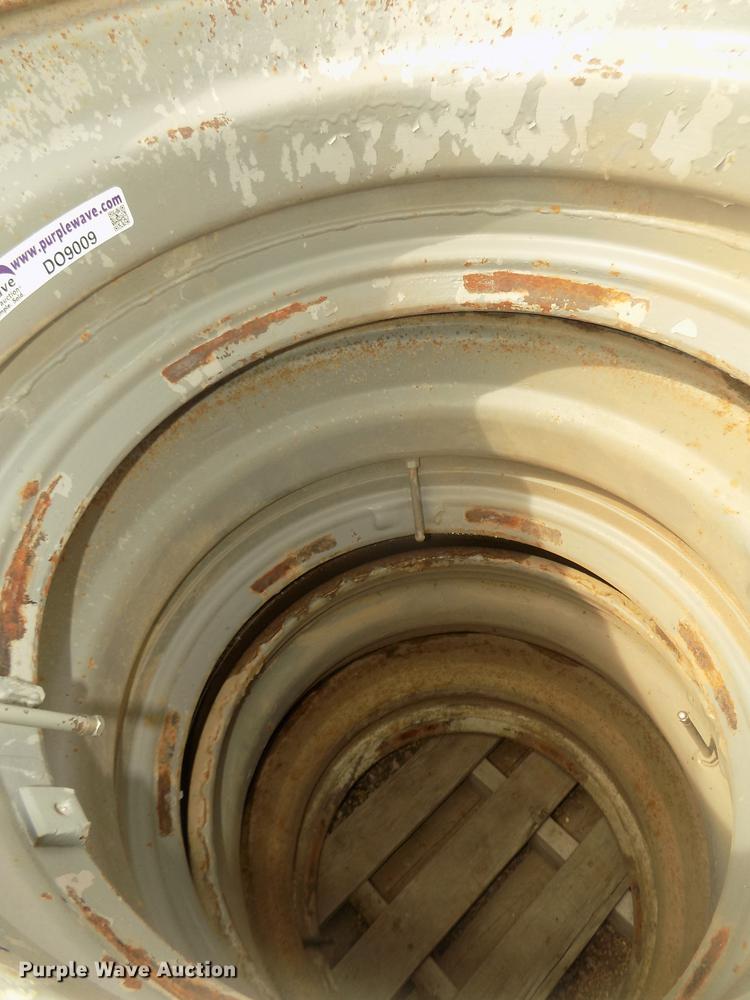 image for item DO9009 (8) Bridgestone R195 11R22.5 tires and wheels