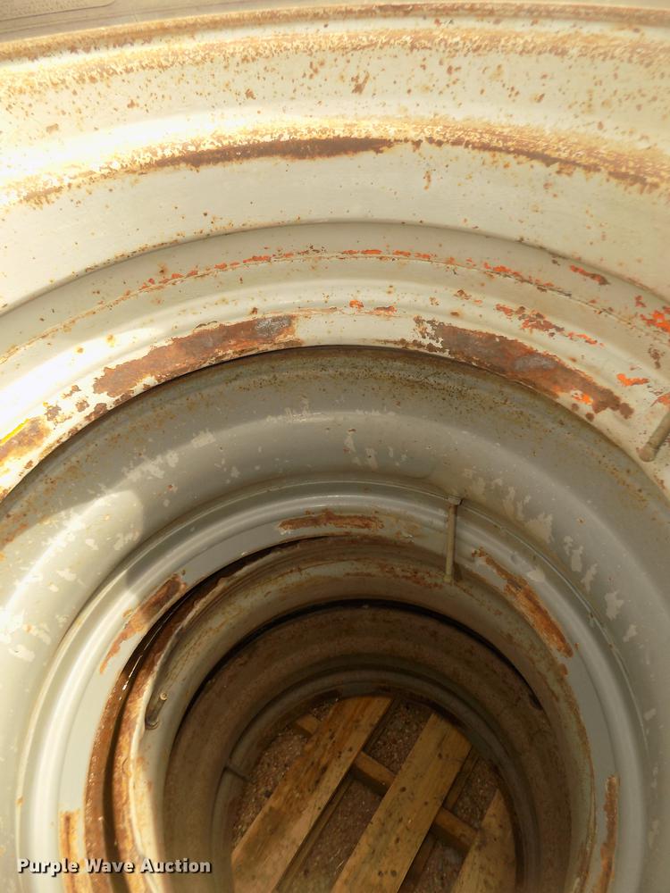 image for item DO9009 (8) Bridgestone R195 11R22.5 tires and wheels