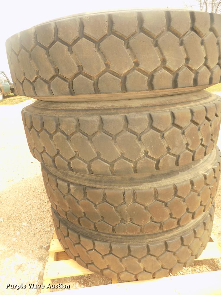 image for item DO9009 (8) Bridgestone R195 11R22.5 tires and wheels