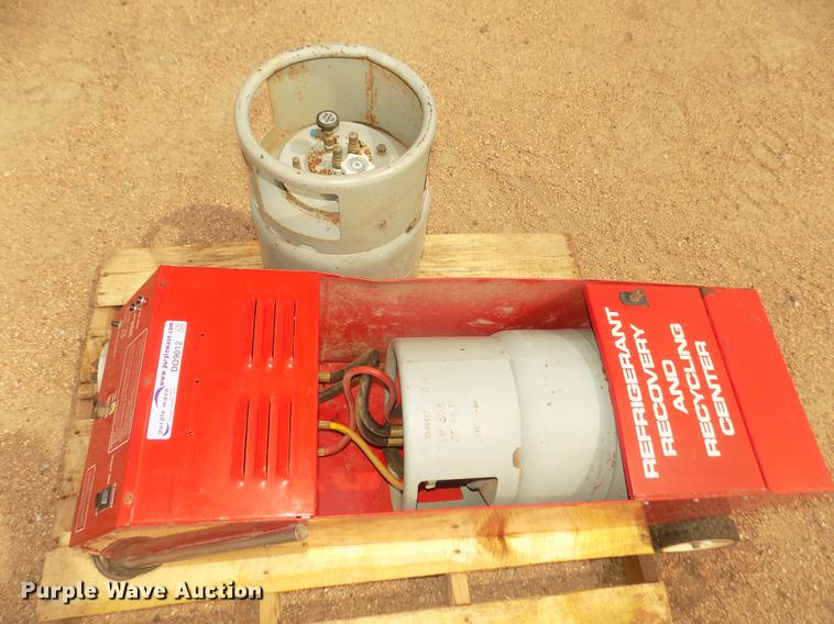 image for item DO9012 Refrigerant recovery and recycling system