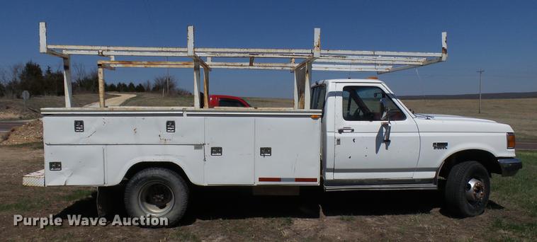 image for item DP9546 1991 Ford F450 Super Duty Lariat XLT utility truck