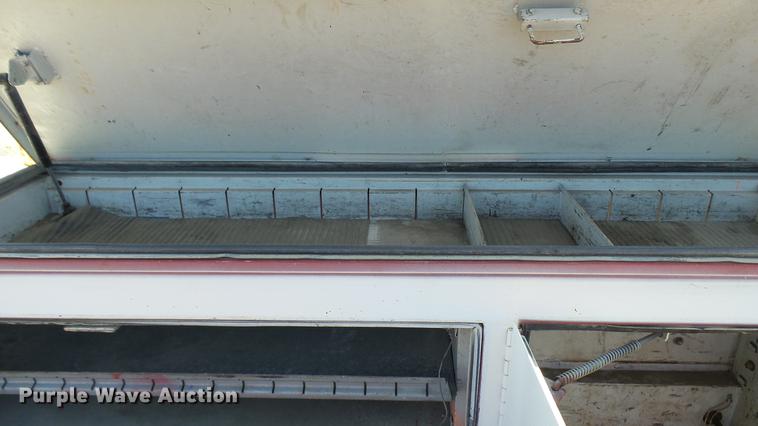 image for item DP9546 1991 Ford F450 Super Duty Lariat XLT utility truck