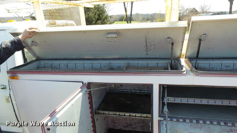 image for item DP9546 1991 Ford F450 Super Duty Lariat XLT utility truck