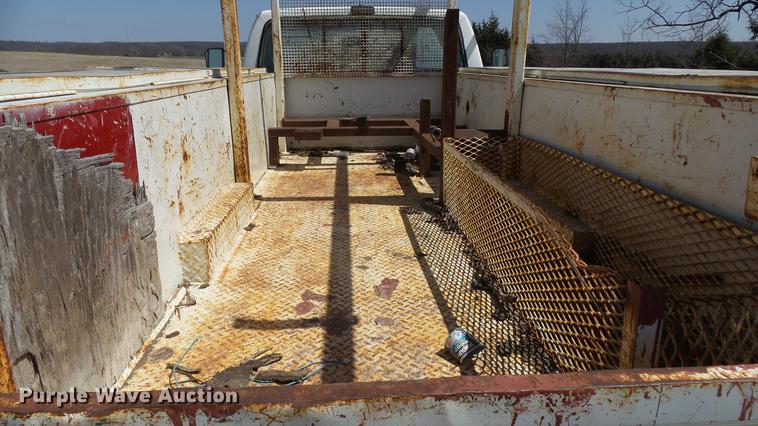 image for item DP9546 1991 Ford F450 Super Duty Lariat XLT utility truck