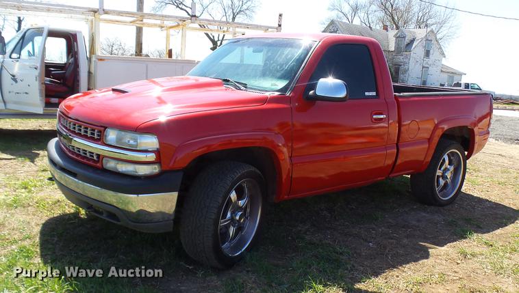 image for item DP9547 1999 Chevrolet Silverado 1500 pickup truck