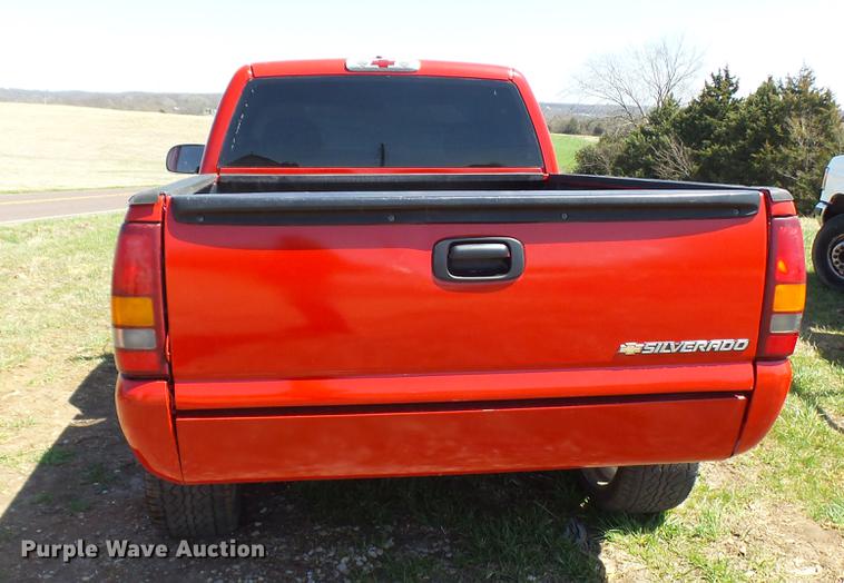 image for item DP9547 1999 Chevrolet Silverado 1500 pickup truck