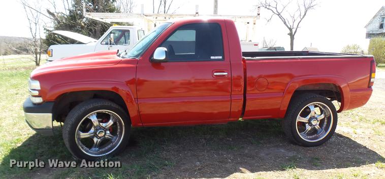 image for item DP9547 1999 Chevrolet Silverado 1500 pickup truck